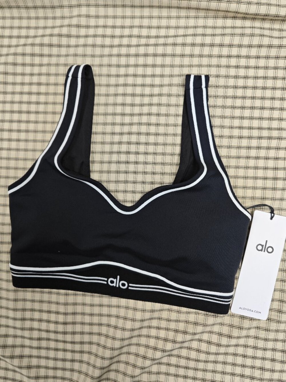 Brand New Alo Yoga💥Airbrush Heart Throb Bra Athleisure SZ S/M 💕